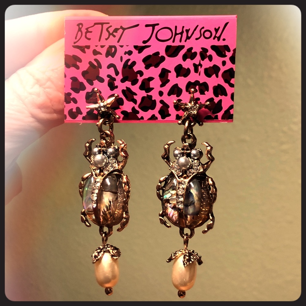 Betsey Johnson NWT Beetle Scarab Dangle Earrings